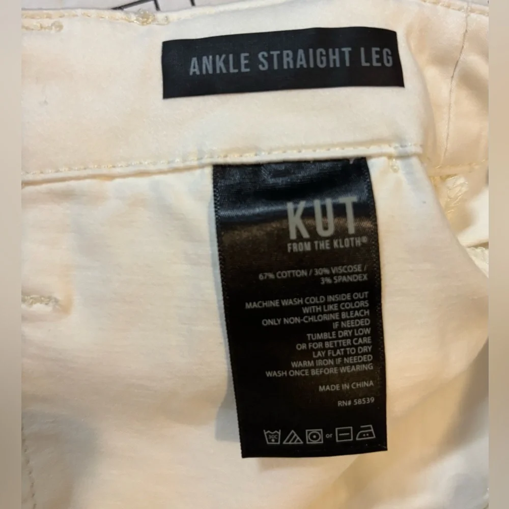 NWT Kut‎ From The Kloth Women’s Size 0 Off-White Ankle Straight Leg Pants